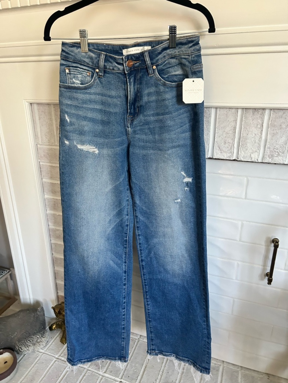 Altar'd State Medium Blue Straight-Leg Distressed Jeans. Women’s size 25.